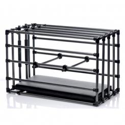 Adjustable bondage kennel cage