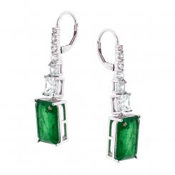 Earrings made of 925 silver with colorless zirconia and in