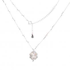 Necklace with a clover ball pendant in 925 silver with a diamond cut